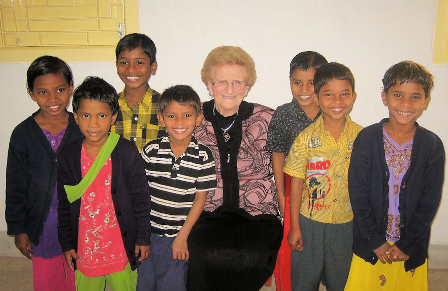 Huldah Buntain with students